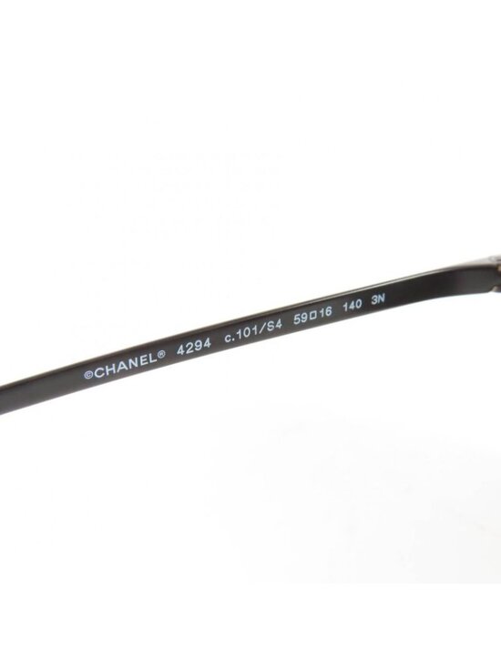 Chanel Pilot Sunglasses Logo Quilted Two Bridge Black main image 9